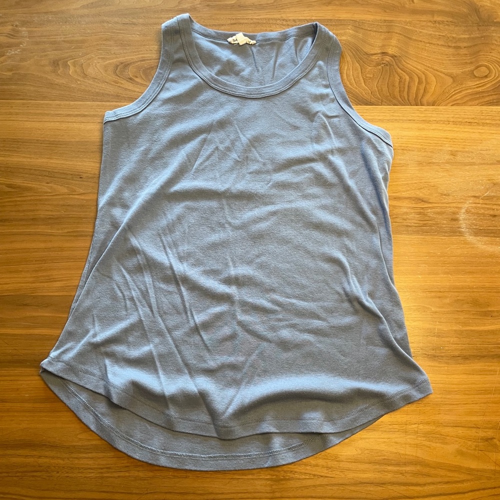 Women’s Scoop Neck Tank - Picture 3 of 5